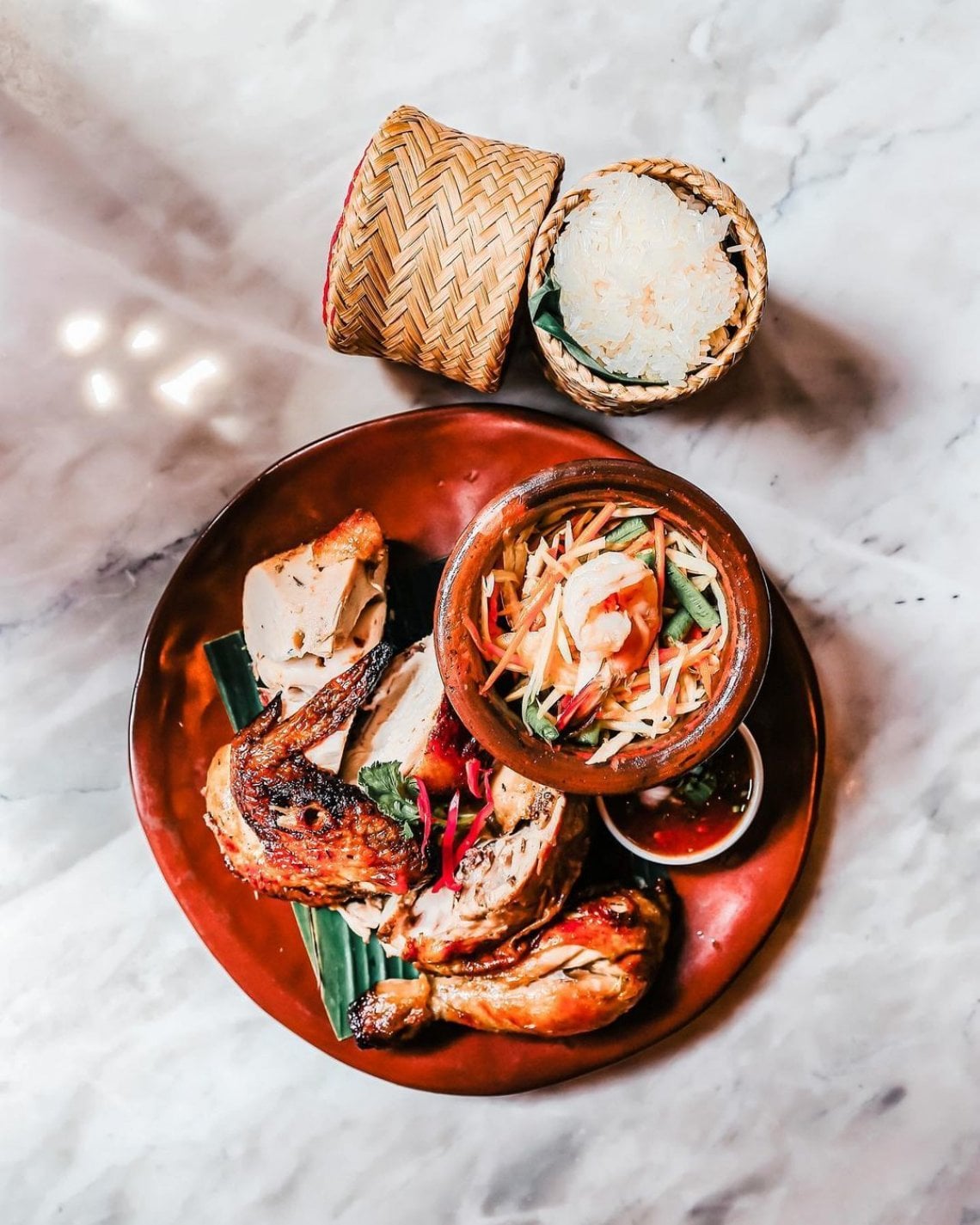 Pollo, riso e insalata di papaya