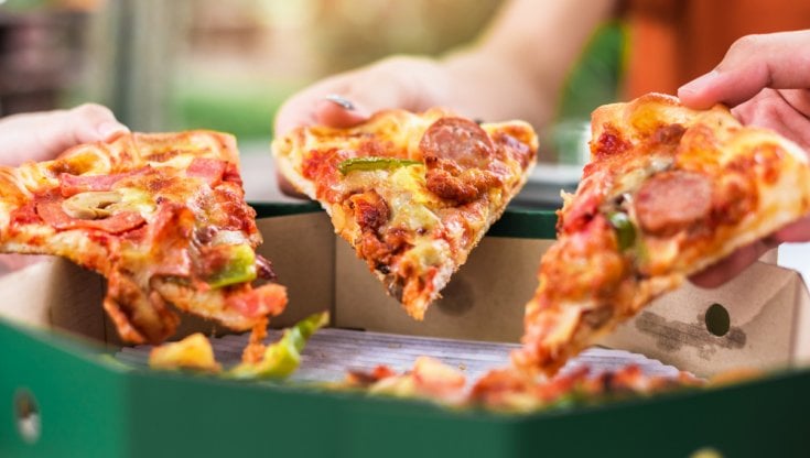 Ordinare una pizza in un cartone facile da riciclare pu&ograve; aiutare l'ambiente&nbsp;