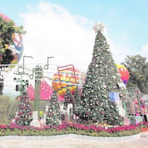 A Hong Kong case troppo piccole, e le famiglie per Natale si riuniscono al ristorante