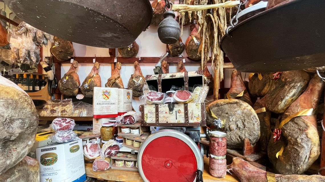 Budelli, insaccati e arte norcina a Terni