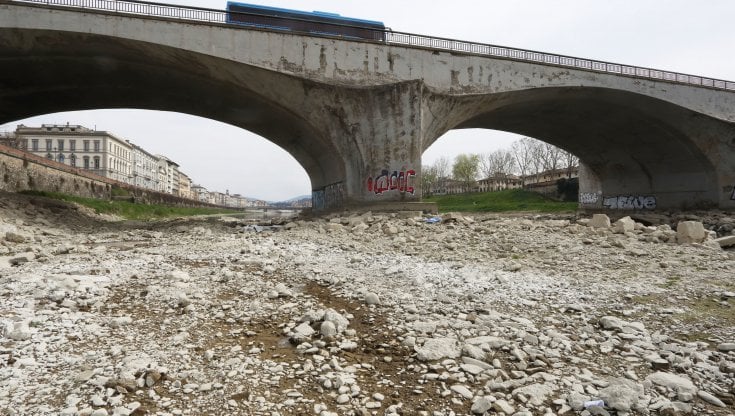 Cambiamento climatico, città italiane più calde e meno piovose. Aumentano le "notti tropicali"