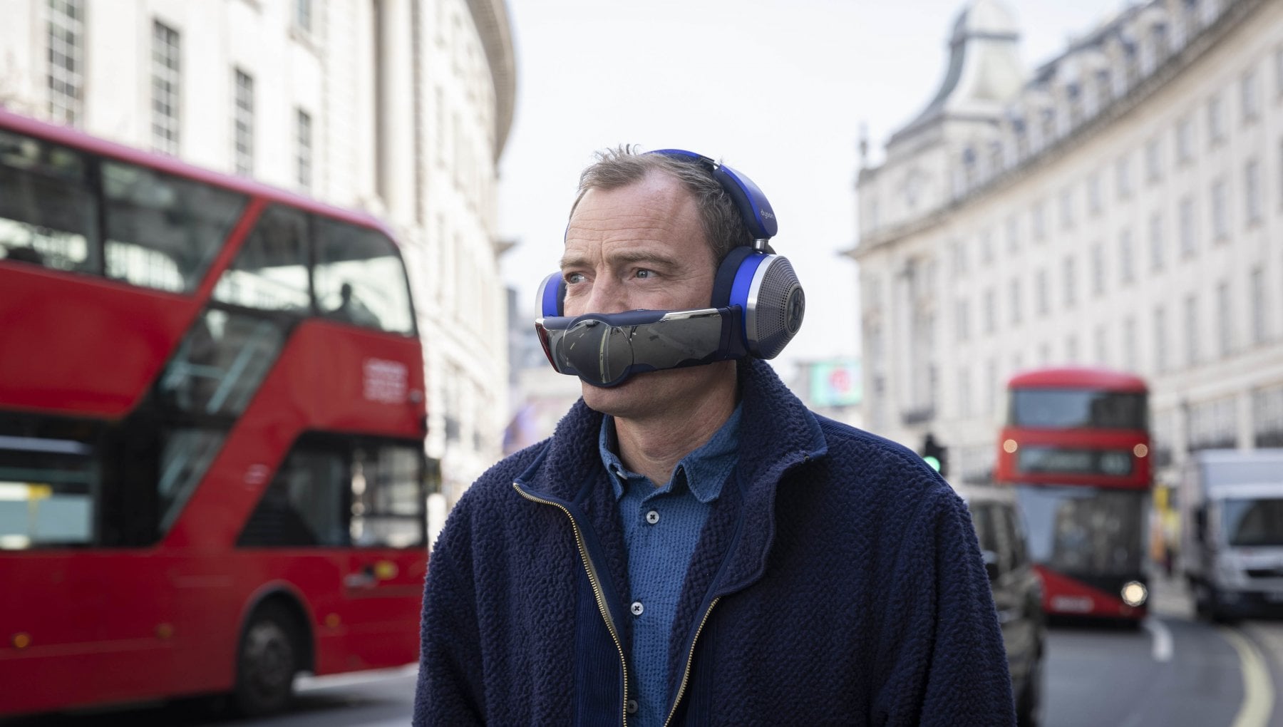 L'ultima invenzione di Dyson: le cuffie che purificano l'aria - la  Repubblica