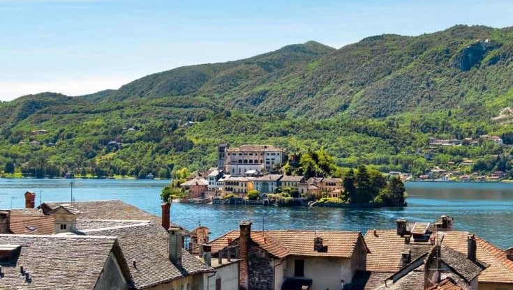 Lago d'Orta, una delle isole gastronomiche della provincia di Novara. (credits: 93179511@LucaLorenzelli)