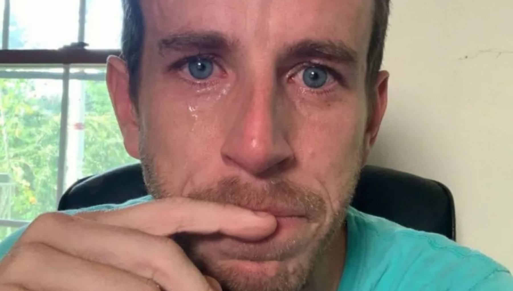 The Selfie Of The CEO In Tears Shakes LinkedIn I Fired It s Only My