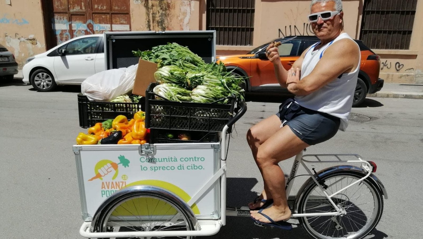 portano cibo con la bici