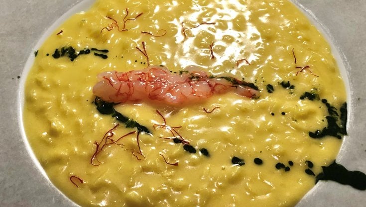 Il riso ai pistilli di zafferano con gambero rosso di Mazara del Vallo