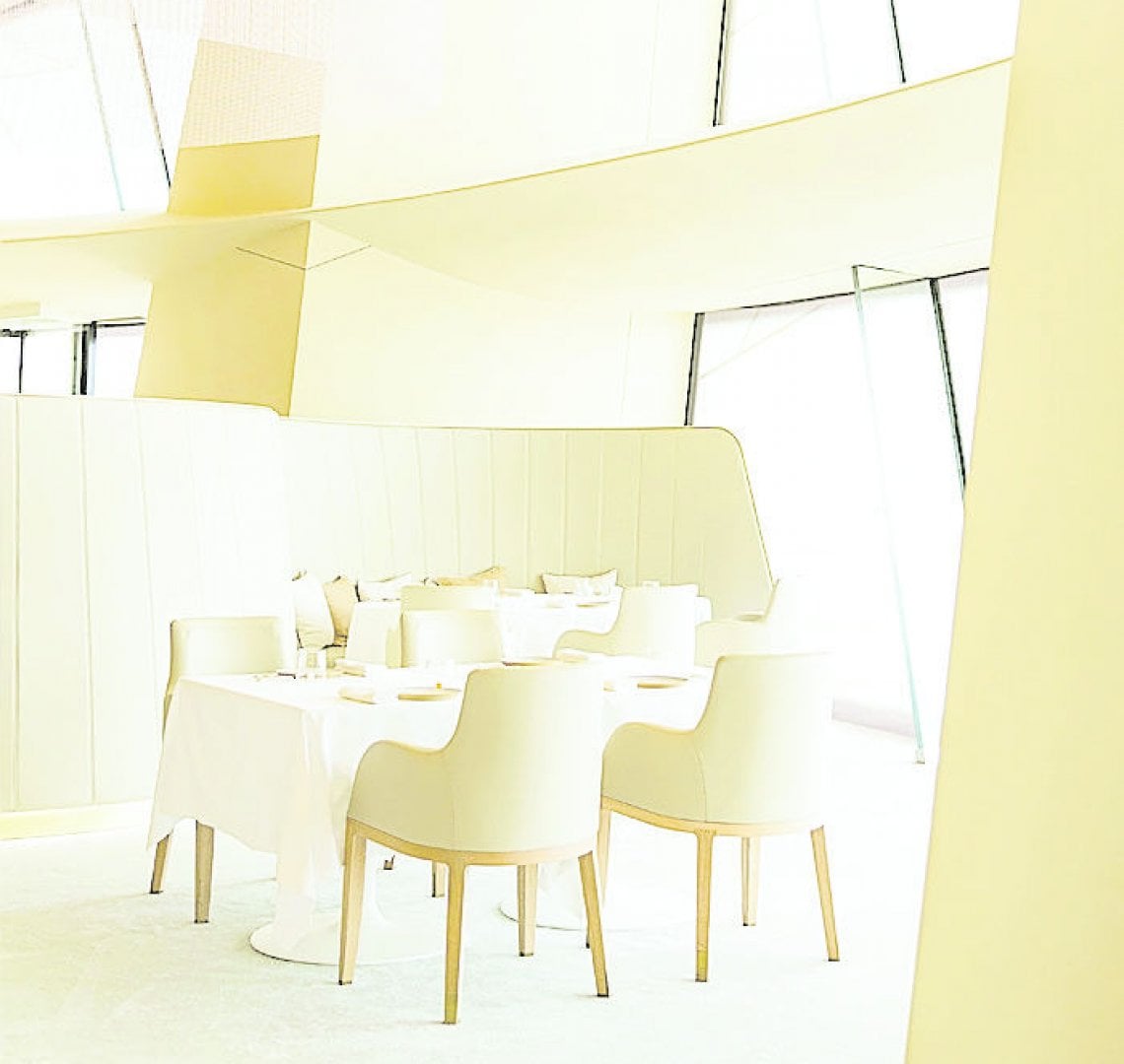 La sala del Jiwan, locale firmato da Alain Ducasse