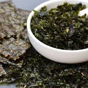 L’onda vegetale rimette le alghe al centro
