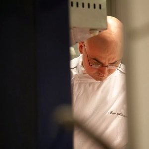 "Non ne posso più": dopo 36 anni chiude il suo ristorante con due stelle