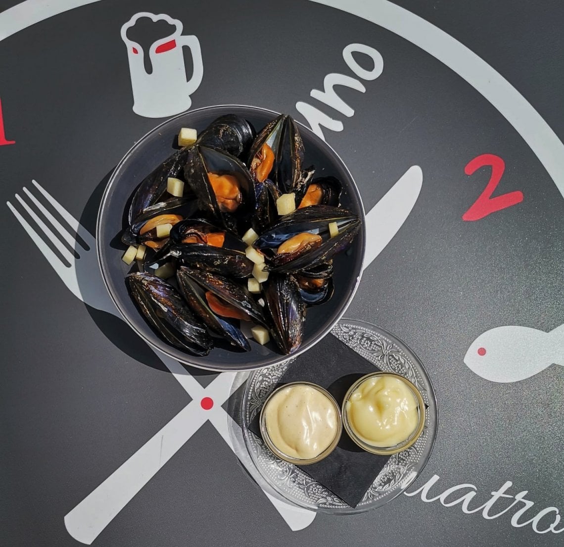 Una proposta (cozze)&nbsp;del&nbsp;&iquest;Que Hora Es?
