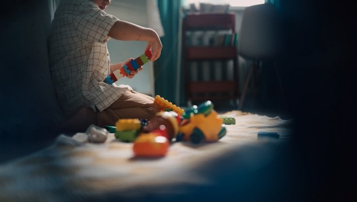 La pandemia ha ritardato di 4 mesi lo sviluppo dei bambini