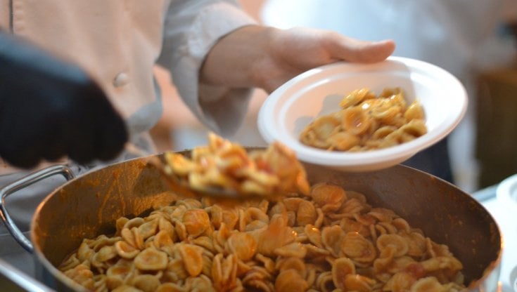 A Grottaglie si celebrano le orecchiette