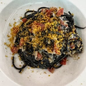 Chef Tino Vettorello: "Il granchio blu distrugge la laguna? Io lo valorizzo nell'alta cucina"