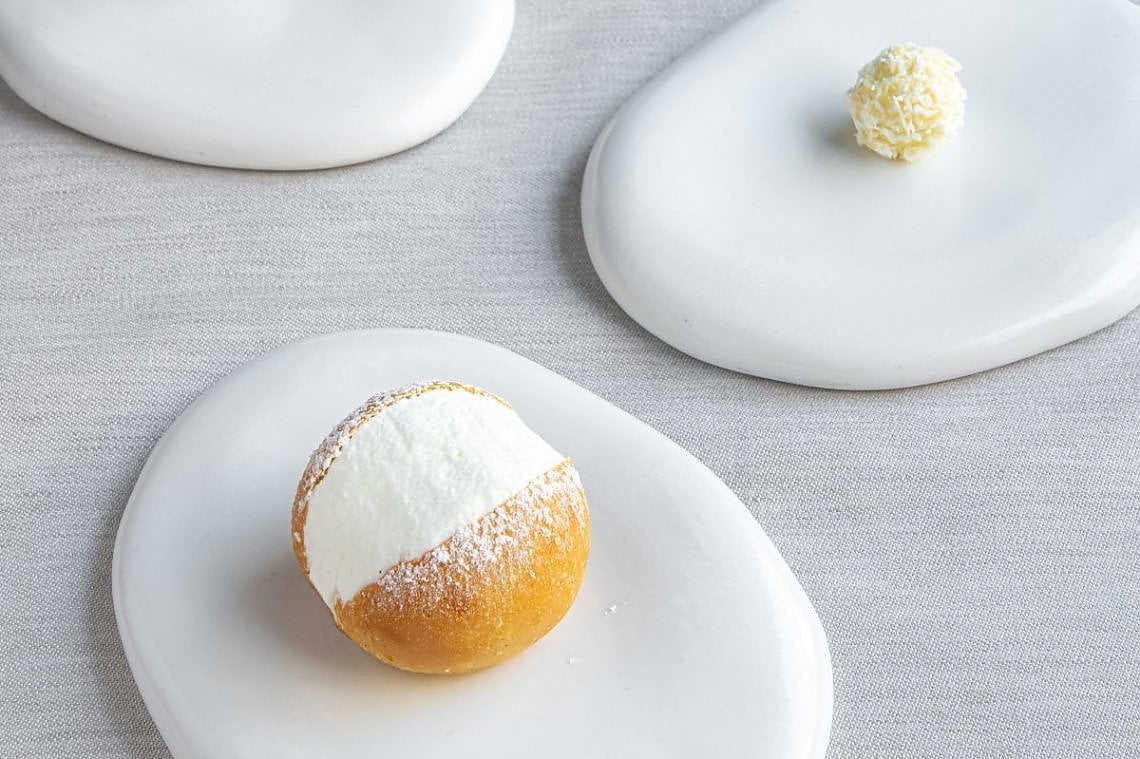 La piccola pasticceria, con il maritozzo