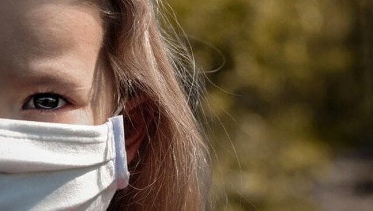 Covid e lockdown, tra le bambine pubertà precoce in crescita del 30% 