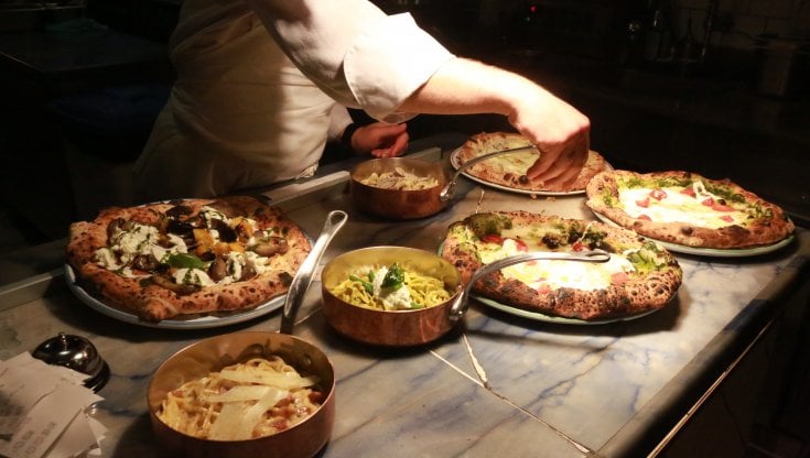 Così la pizza (di qualità) è diventata la nuova ossessione degli chef americani
