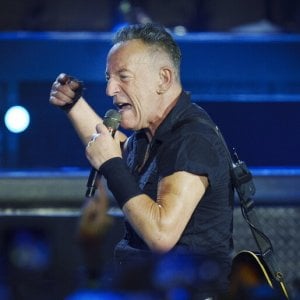 Cos'è l'ulcera peptica di cui soffre Bruce Springsteen?