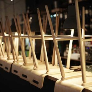 A cena fuori sì, ma sempre più presto. I ristoranti puntano a chiusure anticipate