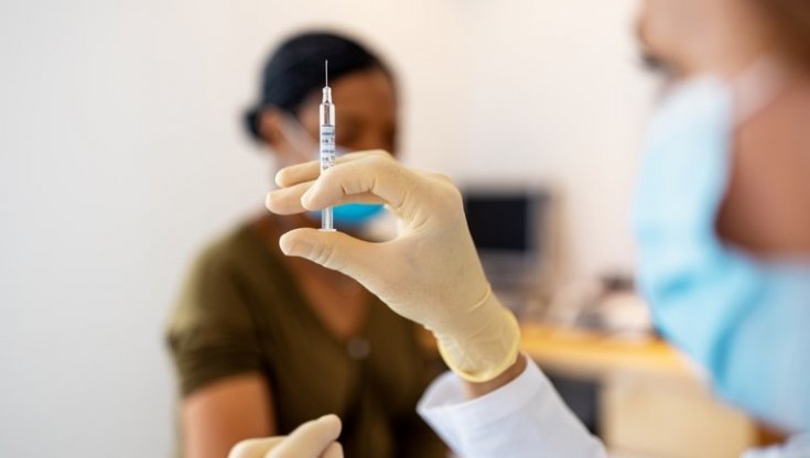 Covid, sì della Fda al nuovo vaccino proteico Novavax