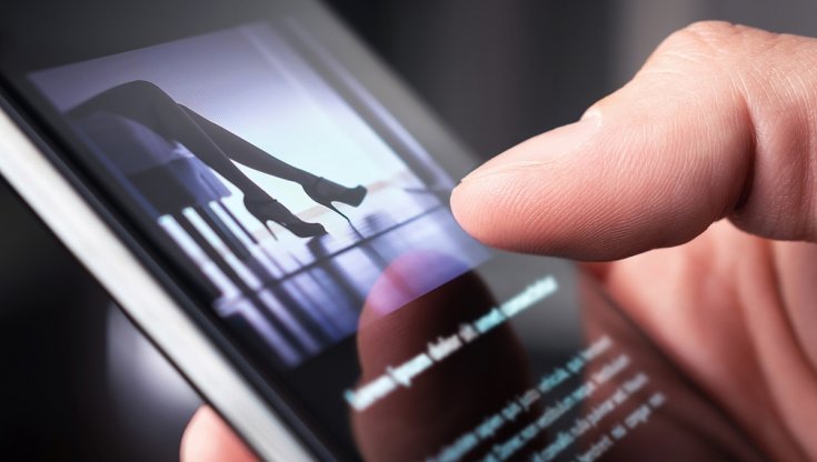 Sesso, gli adolescenti lo imparano dai siti porno