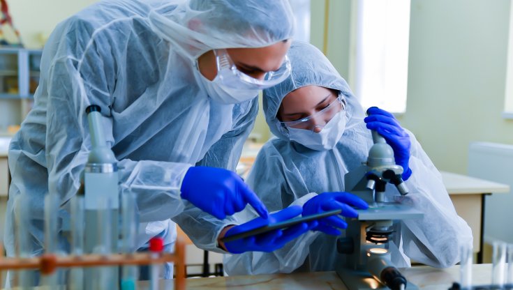 Covid, scoperta la nuova porta che usa il virus per entrare nelle cellule