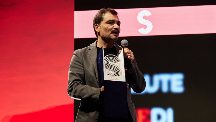 Daniele Mencarelli e il disagio dei teenager: "Siamo orfani del senso della vita"