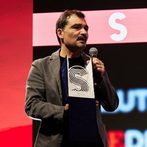 Daniele Mencarelli e il disagio dei teenager: "Siamo orfani del senso della vita"