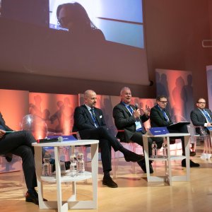 Italia e Unione europea rischiano la carenza strutturale di farmaci