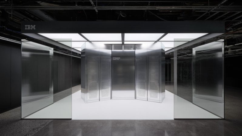 IBM svela il nuovo processore quantistico Heron a  &hellip;