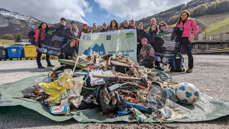 I dati di Clean Alp 2023: sulle montagne mezzo chilo di rifiuti a chilometro