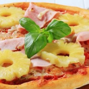 Pizza all'ananas, ora la fa anche Sorbillo: ecco la vera storia
