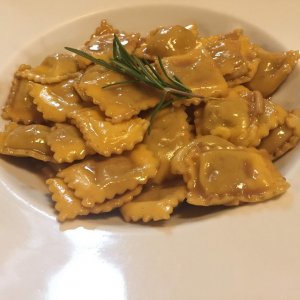 Dici ravioli ed è subito festa: la magia? Sta nella sfoglia