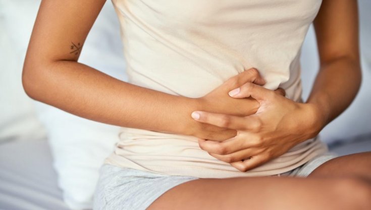 Pancia piatta dopo gli abusi delle feste: ecco come fare