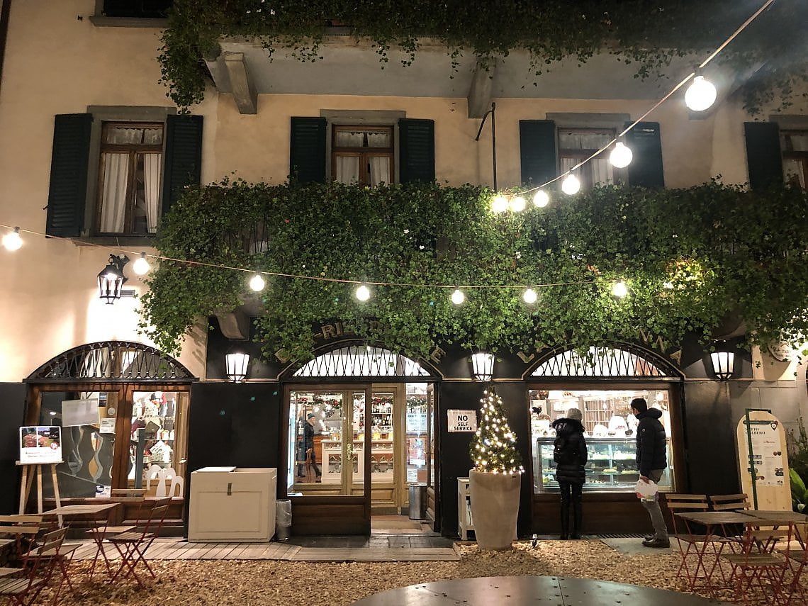L'esterno del ristorante