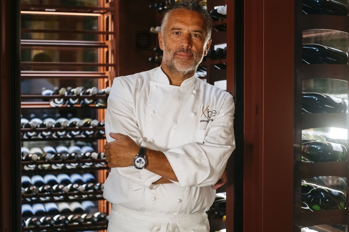 &nbsp;Lo chef Giancarlo Perbellini nella sua cantina (ph. @Arturo Rinaldi e @Marco Di Donato)