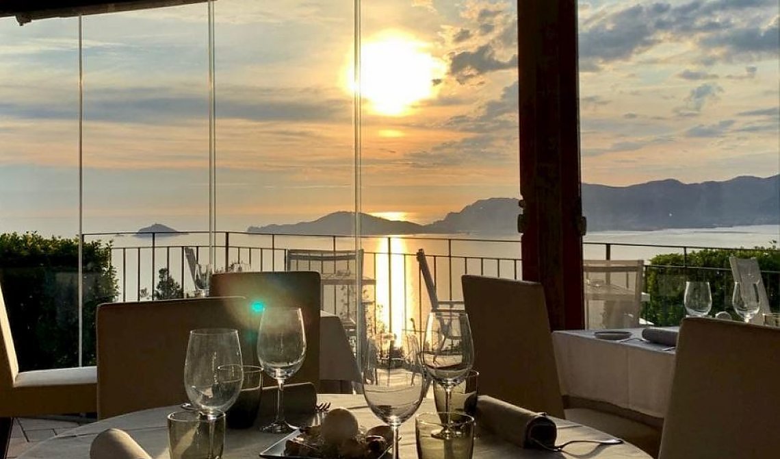 Il tramonto al Golfo dei Poeti, a Montemarcello (La Spezia)
