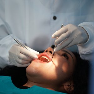 Denti, stop alle otturazioni in amalgama nella Ue dal 2025