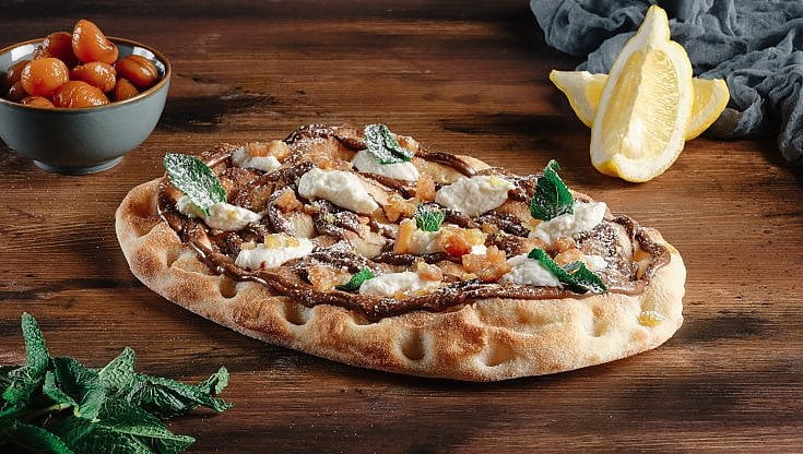 Non è pizza, è la pinsa: una passione premiata dal Financial Times