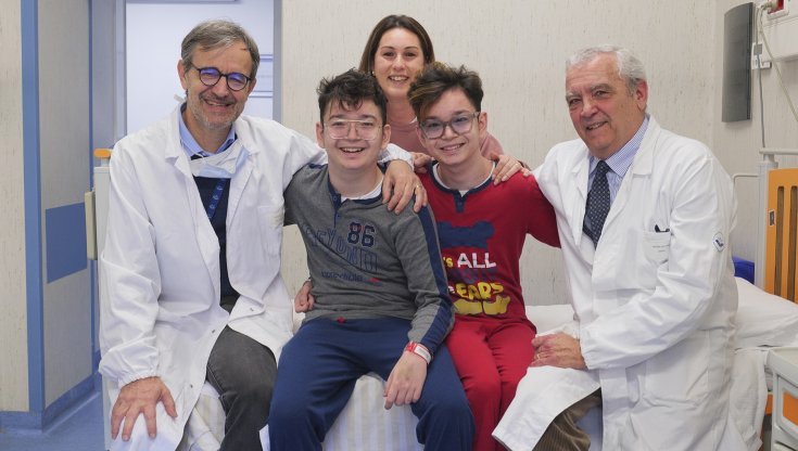 Doppio trapianto fegato-rene per due gemelli di 16 anni