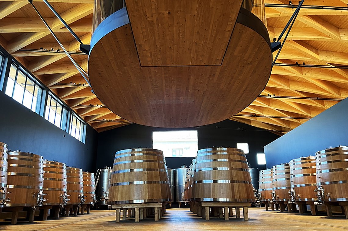L'interno di Cantine Nervi, a Gattinara