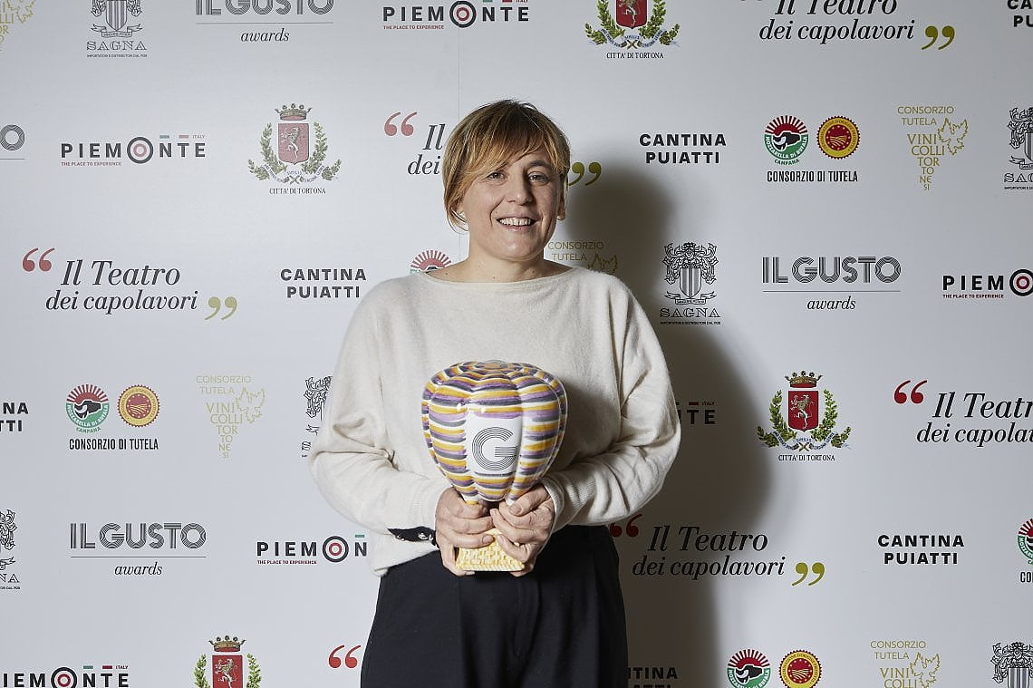 Antonia Klugmann sulla mongolfiera del Gusto (ph. Roberto Broggi)