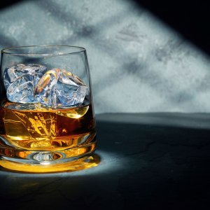 Whisky fuori rotta: ecco 11 bottiglie nate lontano dalla Scozia