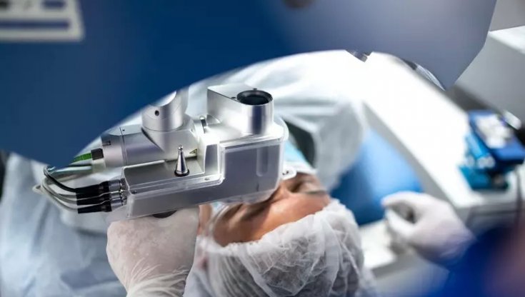 Occhi a rischio con infezioni corneali: il trapianto parziale può salvarli