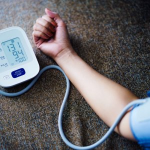Ipertensione, cosa è il fenomeno del "dipping" e perché è necessario un monitoraggio costante