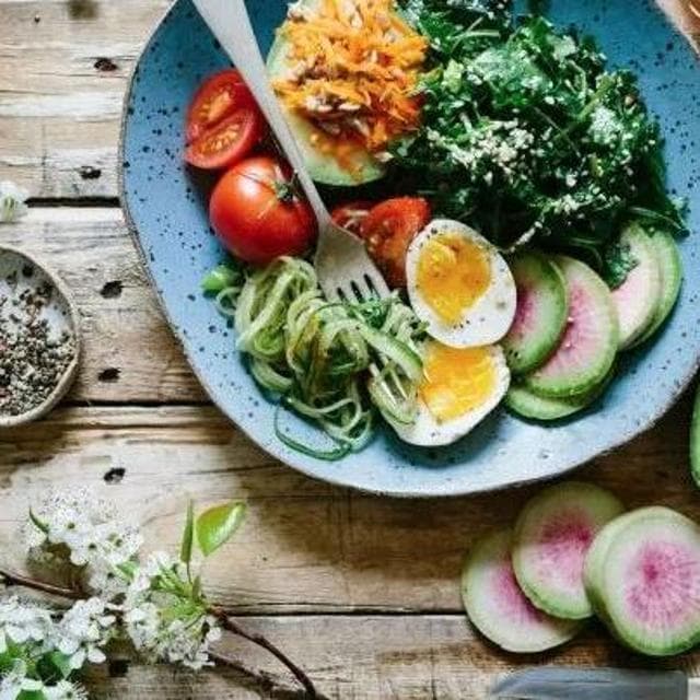 Cibo e Olimpiadi: più veg e bio, niente vino, zero sprechi. Tutti i segreti della dieta dei campioni