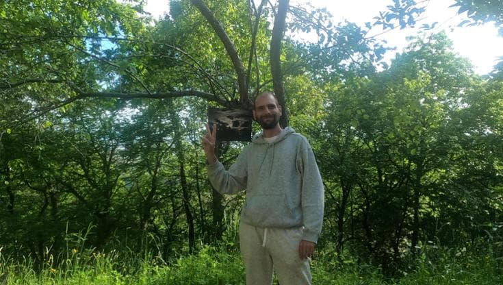 Luca Tresoldi, autore della mostra fotografica "Una rinascita nel bosco"