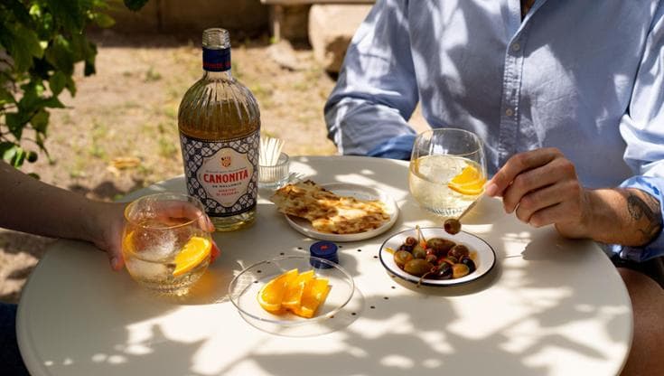 Spritz sì, ma con la Canonita: ecco l’aperitivo di arance di Maiorca che sta conquistando il mondo