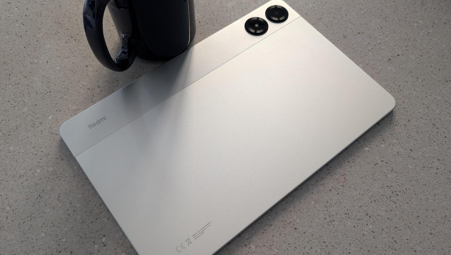 外出もできるタブレット「Redmi Pad Pro 5G」