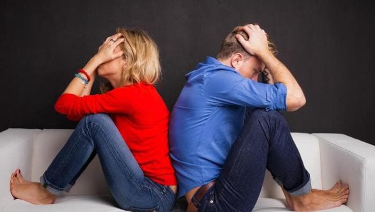 La coppia sul lettino dello psicoanalista, quando e perché in amore c’è bisogno dello specialista