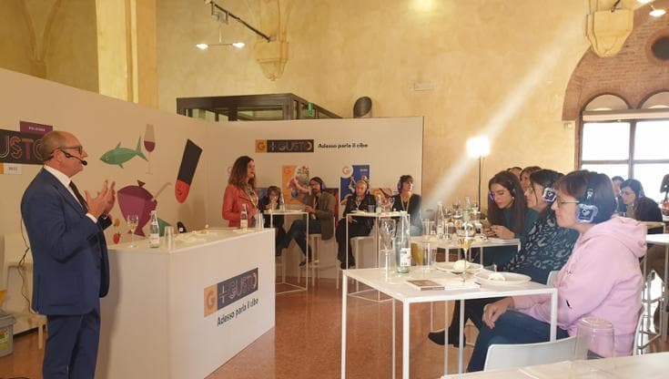 C’è +Gusto a Bologna, pioggia di masterclass per degustare formaggi, olio e vini con i protagonisti dell’enogastronomia